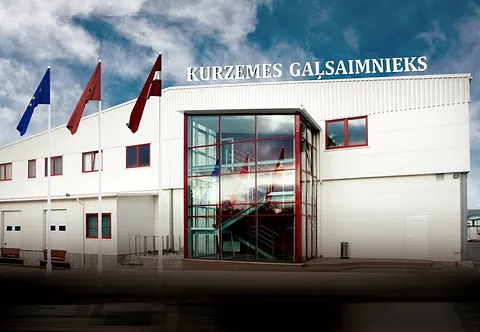 Kurzemes Gaļsaimnieks ražotne Paplakā - gaļas produktu ražošana ar partnera zīmolu